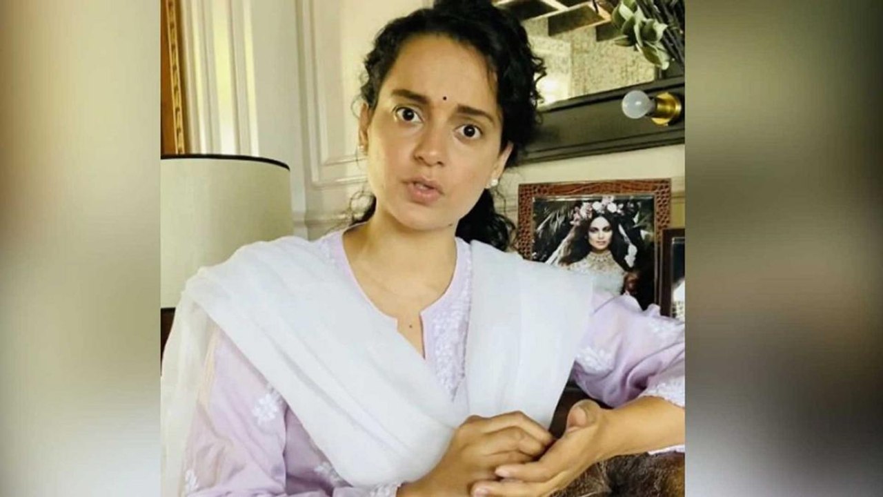 Kangana shares mother's video attacking Shiv Sena
