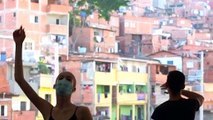 رقص الباليه متواصل في حيّ برازيلي فقير بالرغم من كورونا