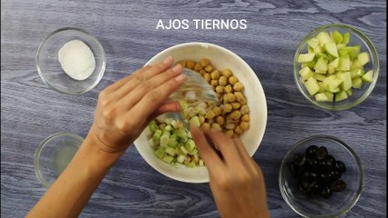 RECETAS VEGANAS EN 5 MIN - ENSALADA DE GARBANZOS Y MANZANA