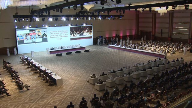 لأول مرة وجها لوجه.. طالبان والحكومة الأفغانية على مائدة الحوار في الدوحة