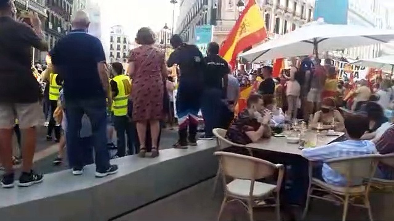 Primeras imágenes de la manifestación contra Pe...