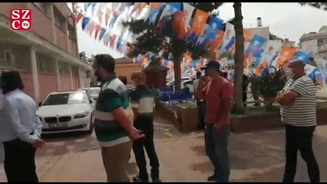 AKP’de olaylı kongre: AKP’liler burada HAS Partililer koltukta!