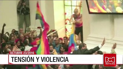 Parlamento venezolano llama a la rebelión popular para defender la democracia