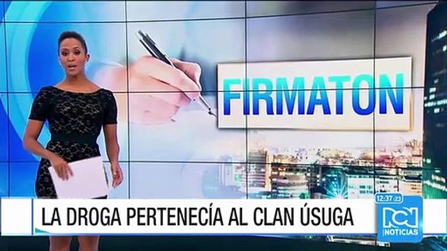 Uribe encabeza recolección de firmas para respaldar resistencia civil al plebiscito por la paz