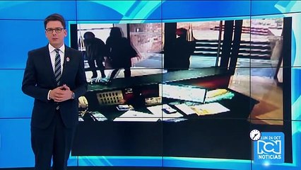 Comunidad temerosa por hombre que golpea mujeres en ascensor