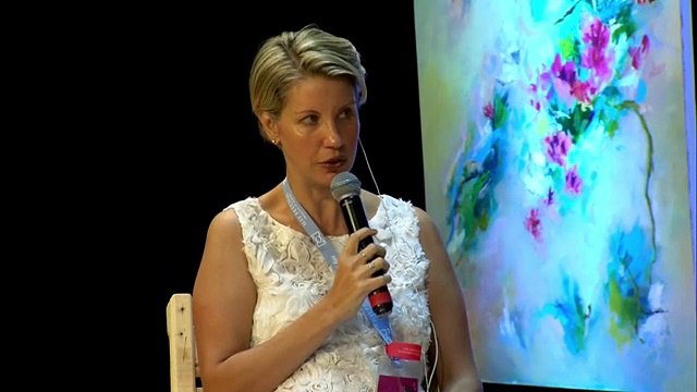 Hacia una política de las drogas, expertos en conversatorio con Claudia Gurisatti