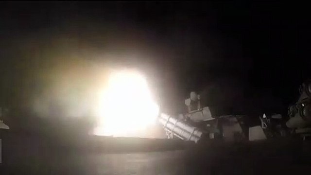 Este es el momento en que salen los 59 misiles de dos buques de EE.UU.