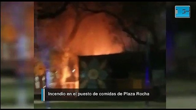 Incendio en el puesto de comidas de Plaza Rocha