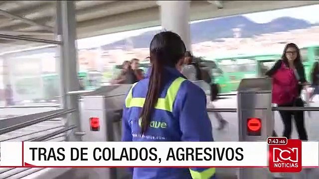 Aumentan las agresiones a funcionarios de Transmilenio por evitar colados