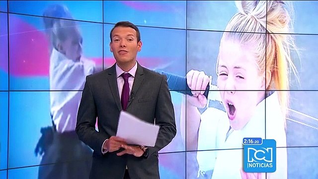 Niña samurái dejó asombrados a los asistentes a un campeonato de artes marciales