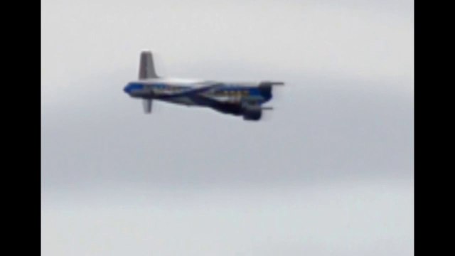 UFO Sightings Massive Super Sonic UFO Incredible Footage! 12_11_11