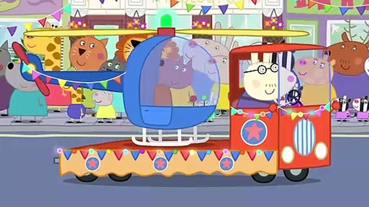 Peppa Pig Official Channel _ Molly Mole is Digging at the Sandpit