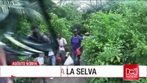 Migrantes llegaron a la frontera con Panamá y avanzan hacia la selva del Darién
