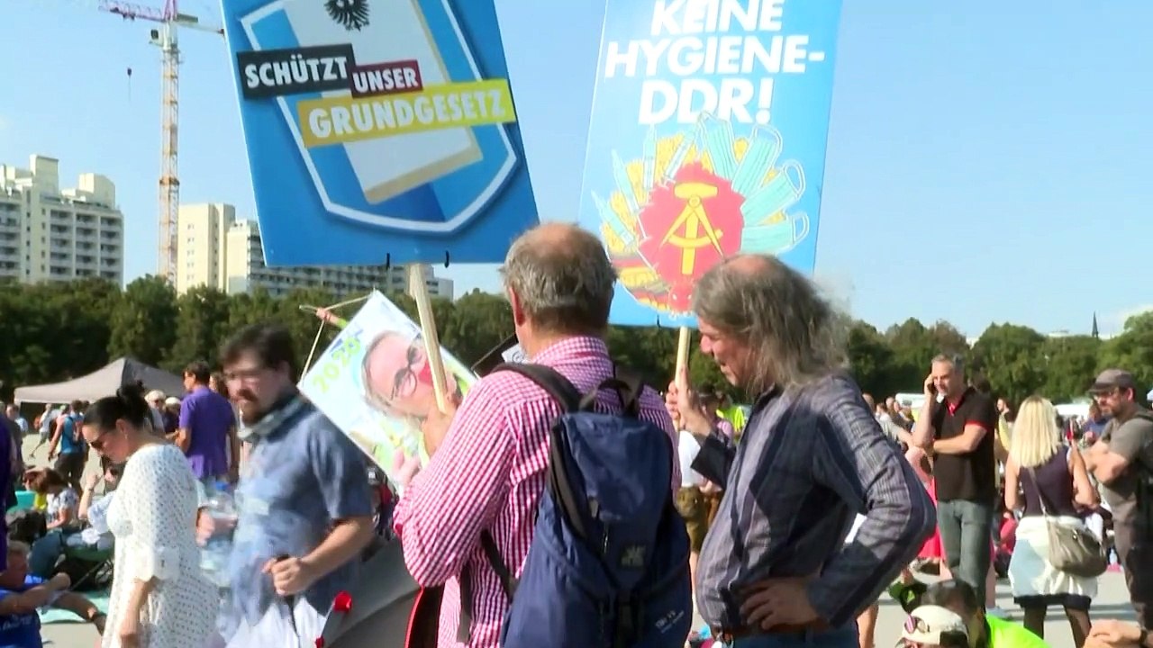 Tausende demonstrieren in München gegen Corona-Politik