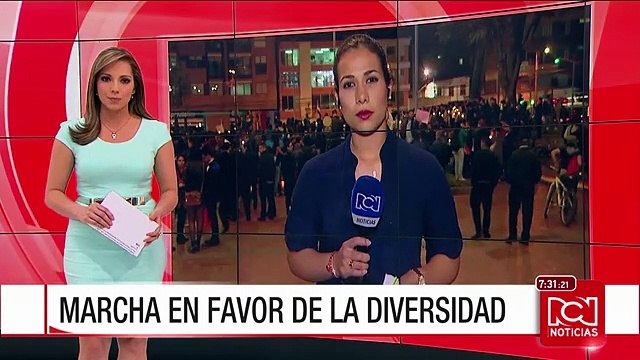 Cientos de personas se reúnen en varias ciudades para reclamar derechos de la comunidad LGBTI