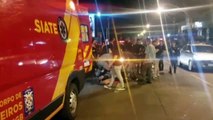 Mulher é levada para a UPA após ser atropelada na Rua Paraná