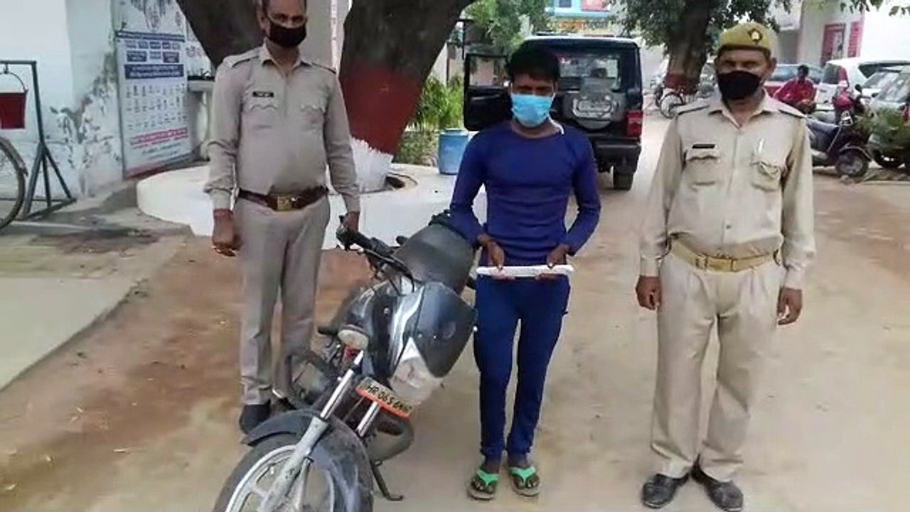 कांधला पुलिस ने चेकिंग के दौरान किया वाहन चोर ग...