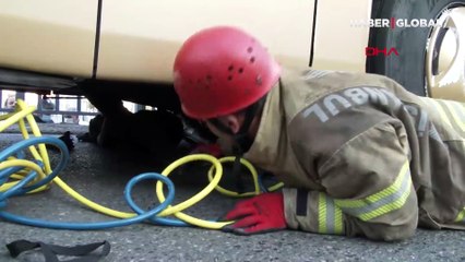 İstanbul'da ilginç olay! Aracın altında bulundu