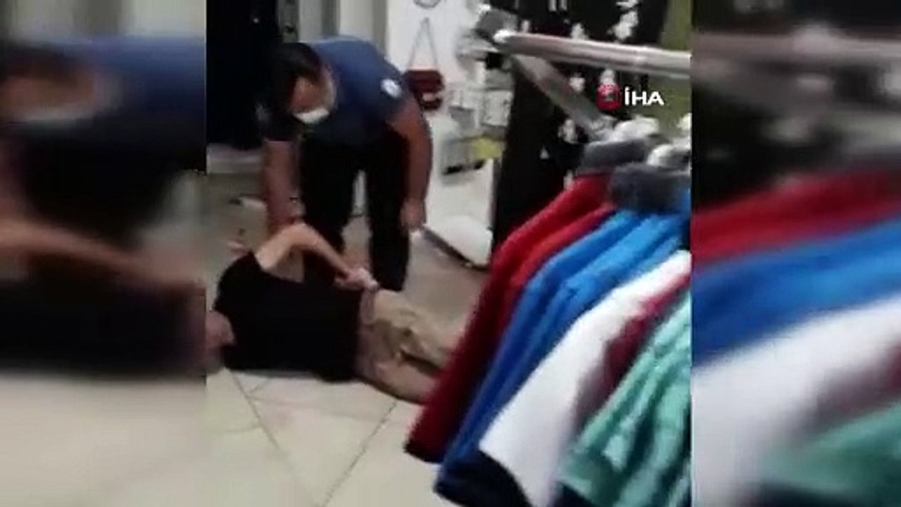 Kadını boğazından bıçaklayan erkek, müdahale eden vatandaşlara biber gazı sıktı