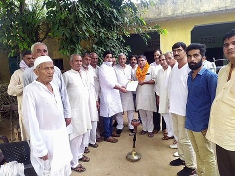 कांधला: रालोद की बैठक, दर्जनों लोगों ने रालोद की सदस्यता ली