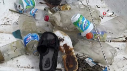 Halfeti’de sudan çöp yığını çıktı