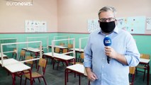 Scuola al via in Grecia con mascherine obbligatorie e divisori in plexiglass fra i banchi