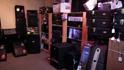 12)	Music.  Guitar Bass.  Funhouse.  Bad Snacks.  Dance et électro.  Funk