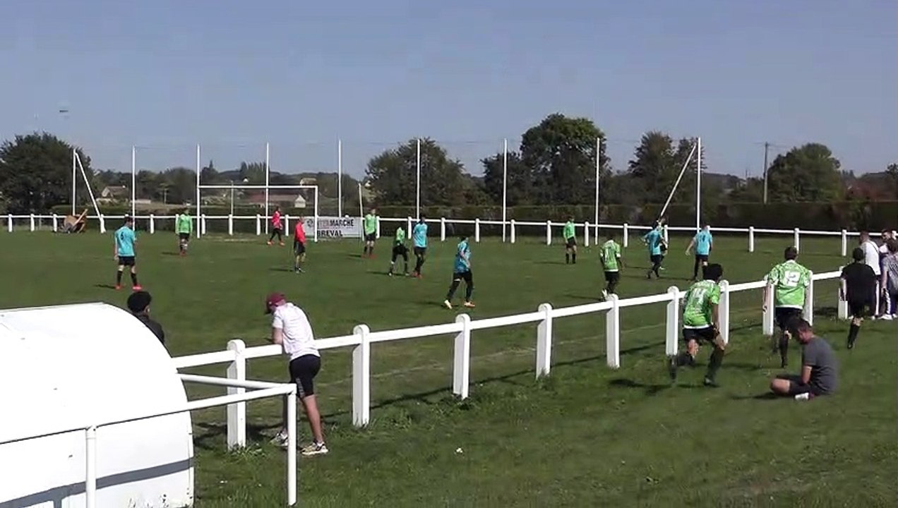EXTRAIT DU MATCH AMICAL DE CE DIMANCHE A BREVAL DES U18 DU CLUB - FCPBL GUERVILLE SCORE FINAL 1-1
