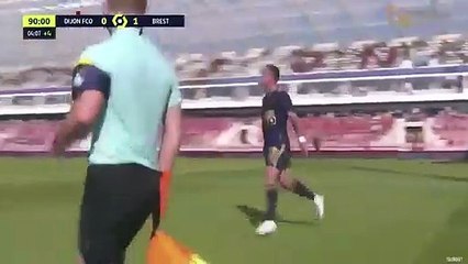 L'incroyable reprise de volée d'Irvine Cardona