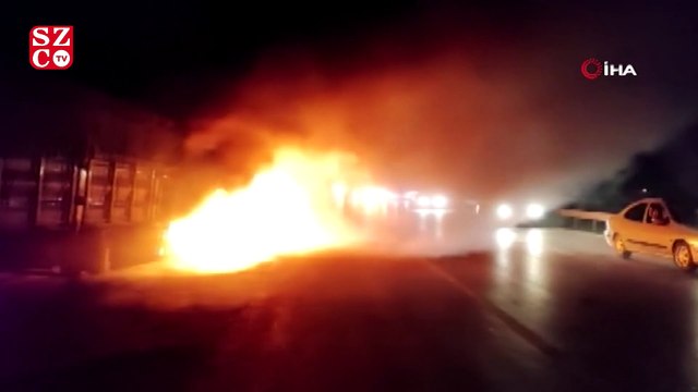 Seyir halindeki tırın lastikleri alev alev yandı