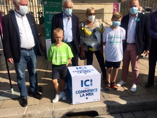 "Ici commence la mer" : inauguration des plaques à Dijon