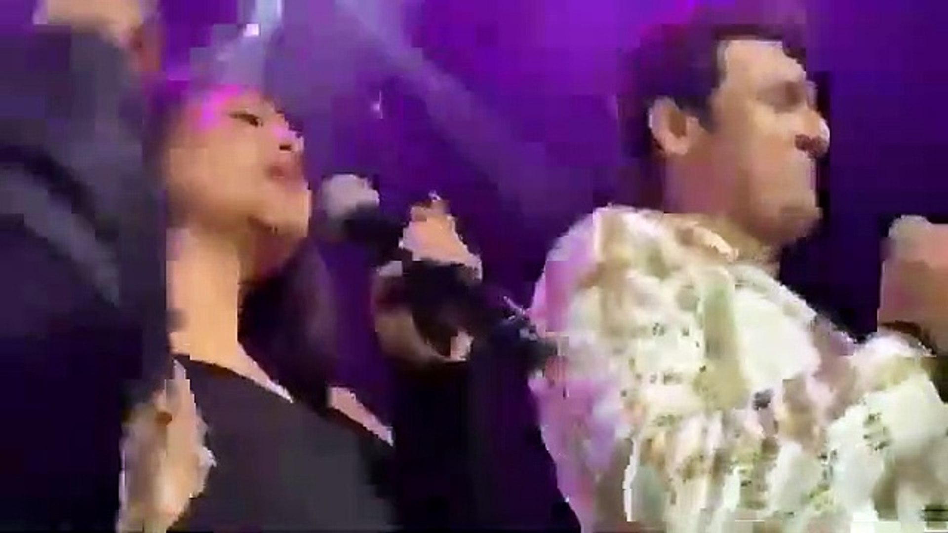 neha kakar  and sonu nigam stage show video