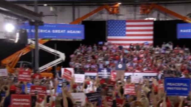 Trump celebra un mitin a puerta cerrada violando las normas para frenar la pandemia