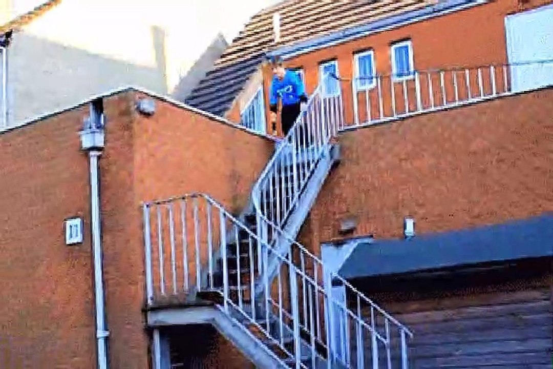 MVGEN: TWOBOB With Textured Grooves : Fighting Without Fighting