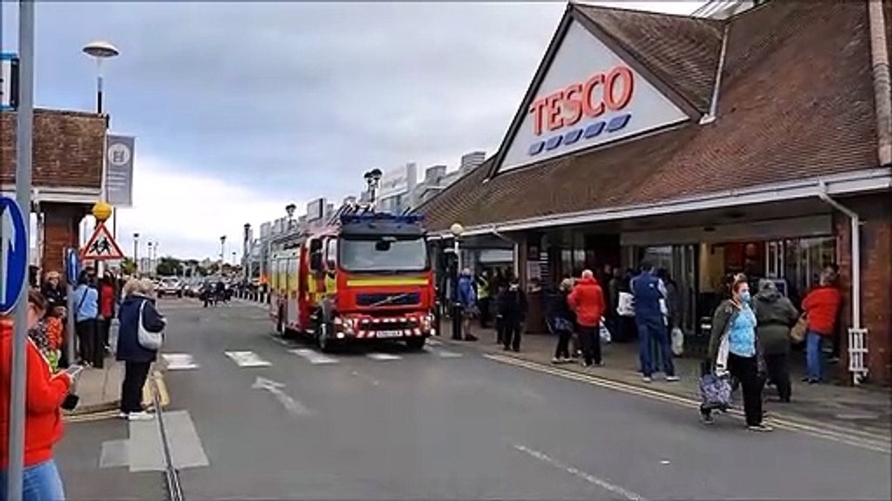 Tesco Falkirk Central Retail Park evacuated while Scottish Fire and