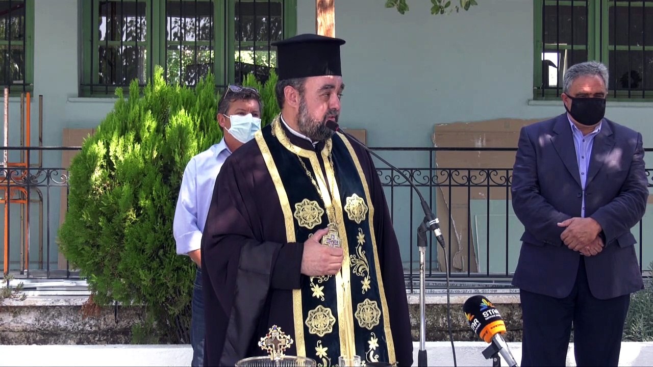 Αγιασμός του δημοτικού σχολείου στα Πολιτικά