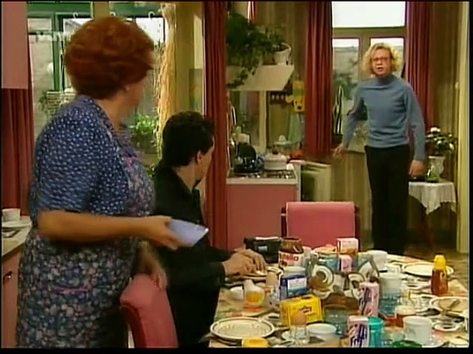 DE KOTMADAM - Seizoen 12 - Aflevering 6 (Papegaai)