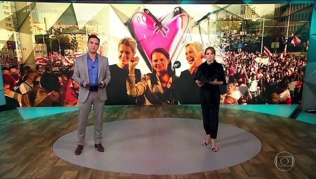 'Eles estão levantando a mão contra as mulheres', diz aposentada que participa dos protestos em Belarus.