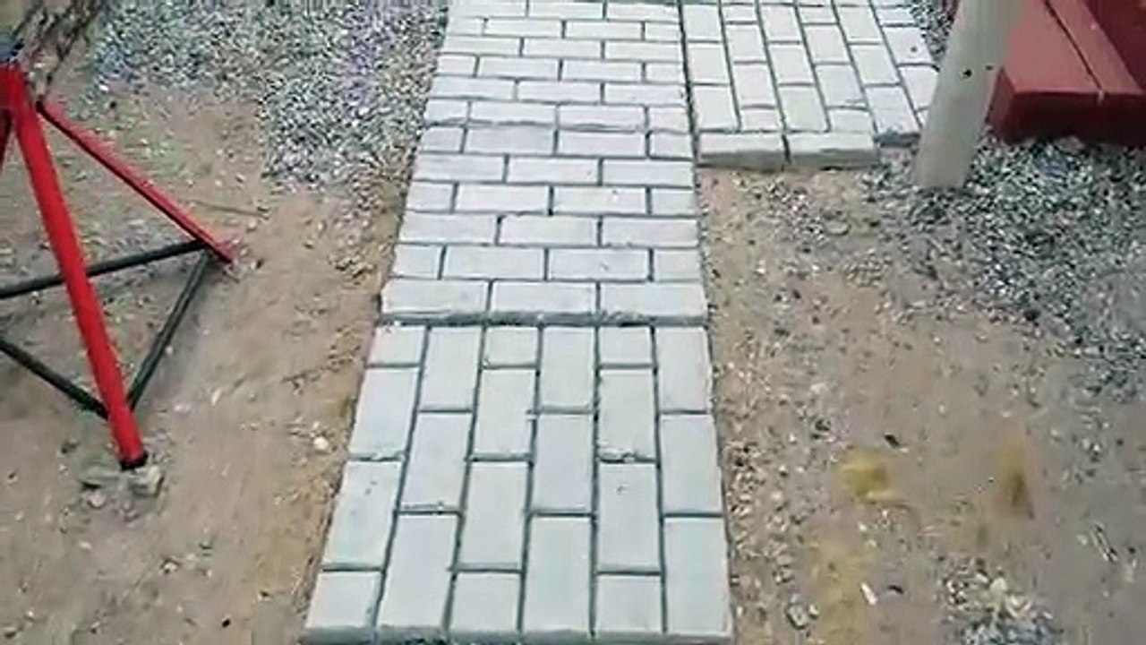 {{ QuikRete WalkMaker }} Make Your Own Brickform Mold Concrete Walkway Patio