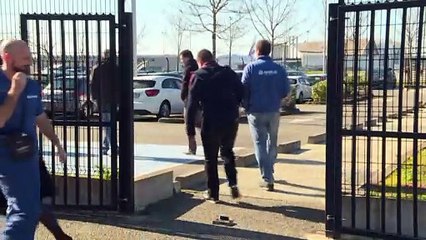 Wegen der Coronakrise könnten bei Airbus bis zu 15.000 Stellen wegfallen