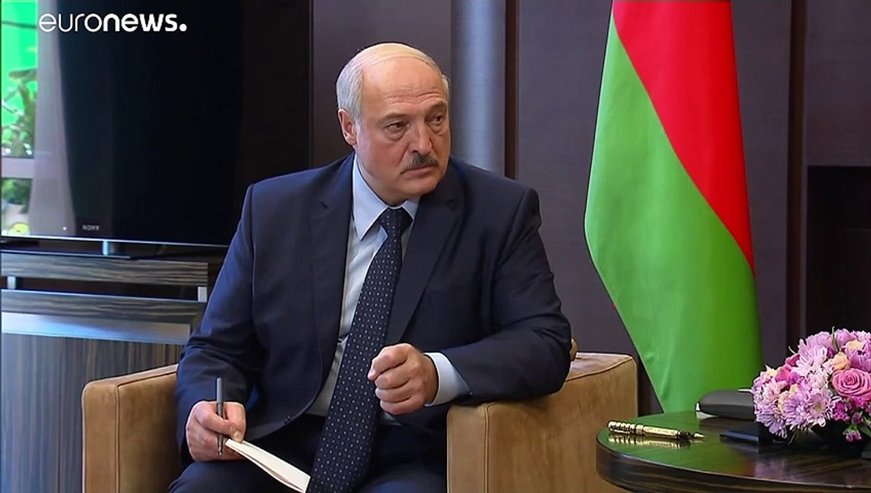 Putin concede empréstimo a Lukashenko