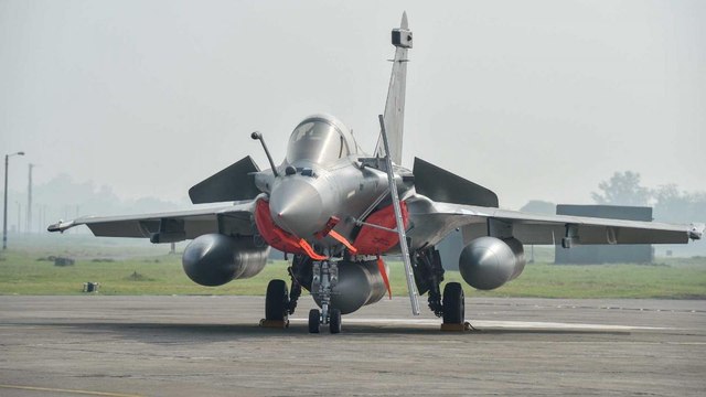 Did Rafale fighter jet crashes during training?