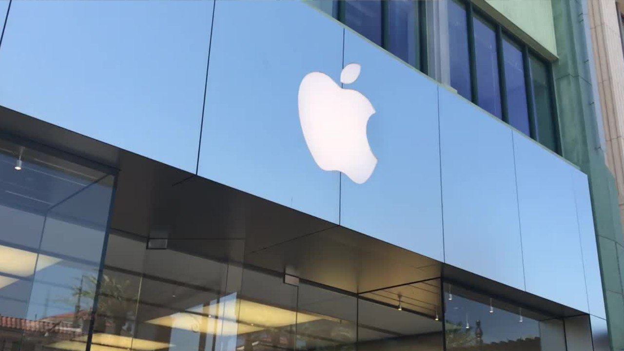 Apple Designing Face Mask For Workers