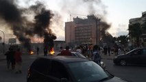 بعد مقتل مدني خلال احتجاجات.. حفتر يرسل تعزيزات عسكرية إلى شرقي بنغازي