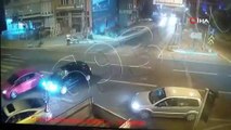 Bursa'da ilginç görüntü... Otomobiline saldıran genci ön kaput üzerinde emniyete götürdü