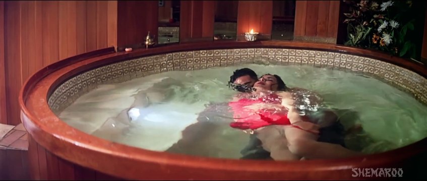 Aayega Maza Ab Barsaat Ka / Andaaz Movies Songs / Akshay Kumar & Priyanka Chopra / Alka Yagnik / Gold songs.