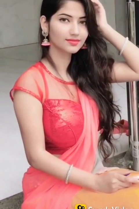 Latest Tik Tok Funny Girls Videos - New TikTok Hot Dance videos - Asman me jaise badal Tik Tok video