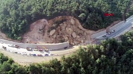 Bursa'da heyelan: Otomobilinin üzerine kaya düşen bekçi öldü