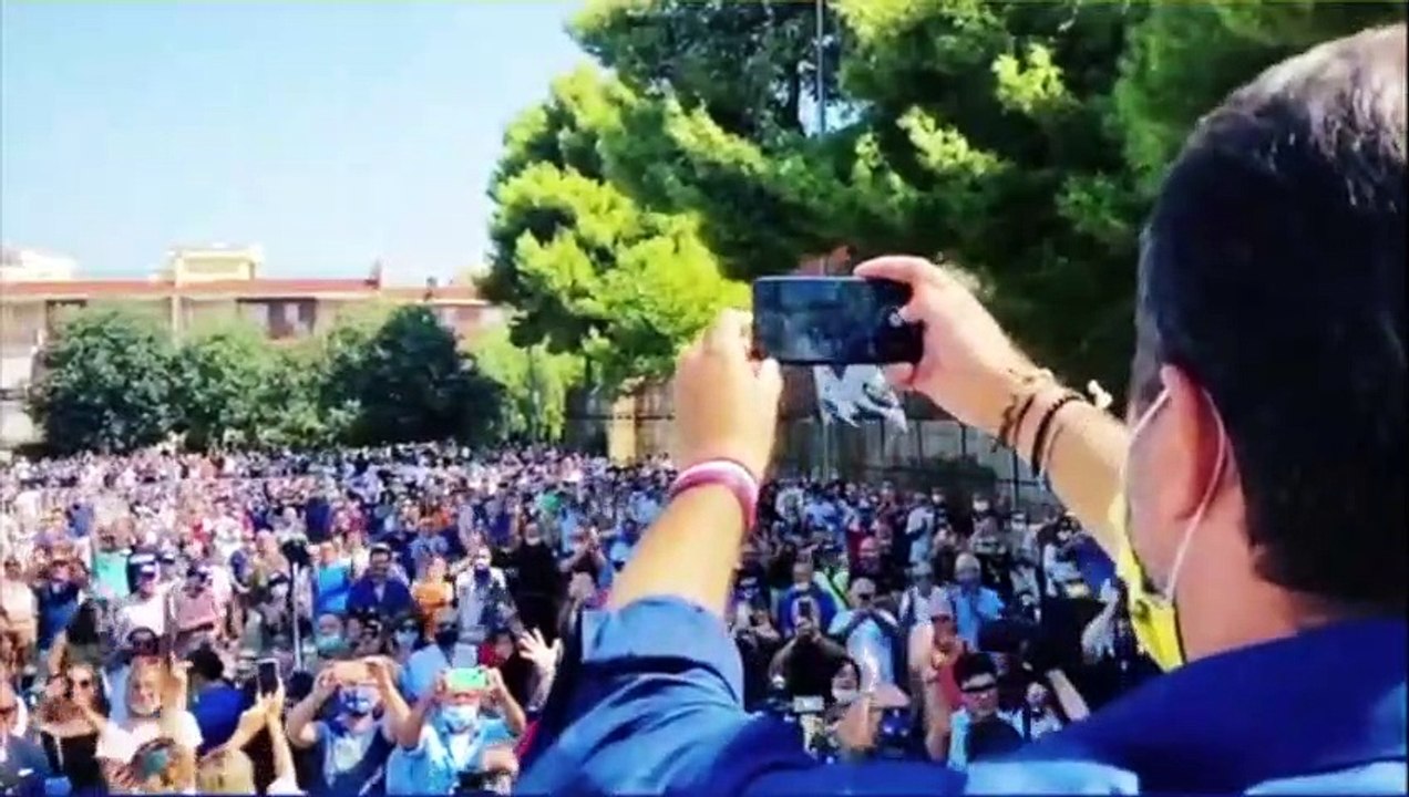 MATTEO SALVINI ARRIVA AD ANDRIA "GRAZIE PER L'ACCOGLIENZA, TUTTA DA GODERE"
