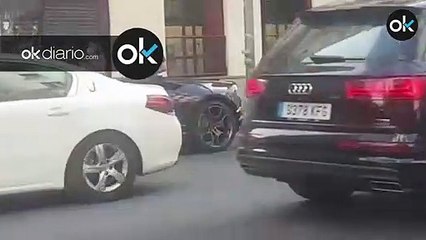 Denuncian a youtuber disfrazado de Batman en un coche de lujo por la Gran Vía